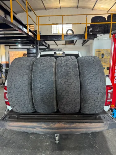 Pneus 35x12,5 R18