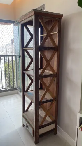 Estante Rústica com 4 Prateleiras e 1 Gaveta