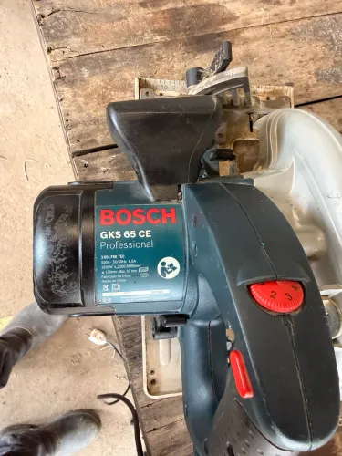 Serra circular Bosch GKS 65 CE. 1800 e