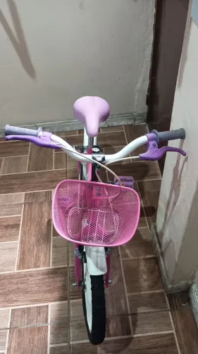 Vendo uma bicicleta de criança 