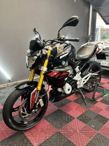 BMW G310R