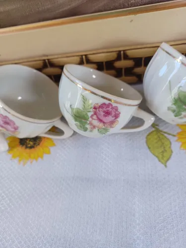 Xícaras  de café  caneladas 