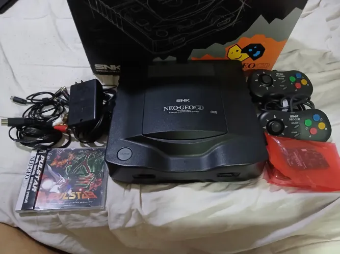 Neo geo cd completo na caixa