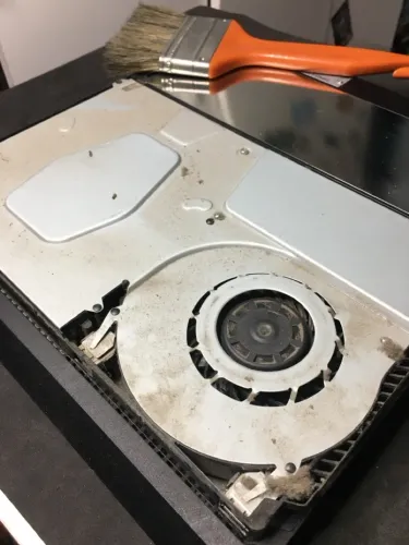 Manutenção preventiva Xbox e PlayStation a domicílio