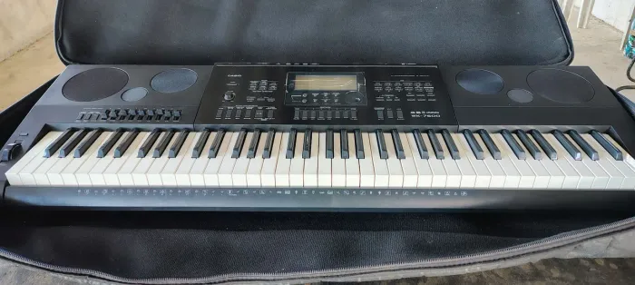 Teclado Musical Casio WK-7600