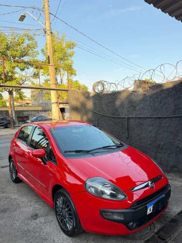 Fiat Punto Sporting Dualogic 1.8 Flex 16V 5P 2013