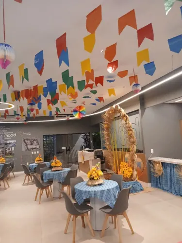 Decoração Junina (cenários,  bandeirinhas,  arranjos e muito mais!)