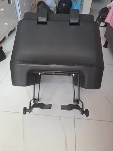 Bau 80 litros + suporte para 160