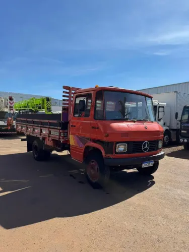 Mercedes-Benz MB 608 carroceria