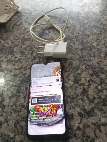 Celular Redimi bom sem tela tri cada ,NR pra contato *