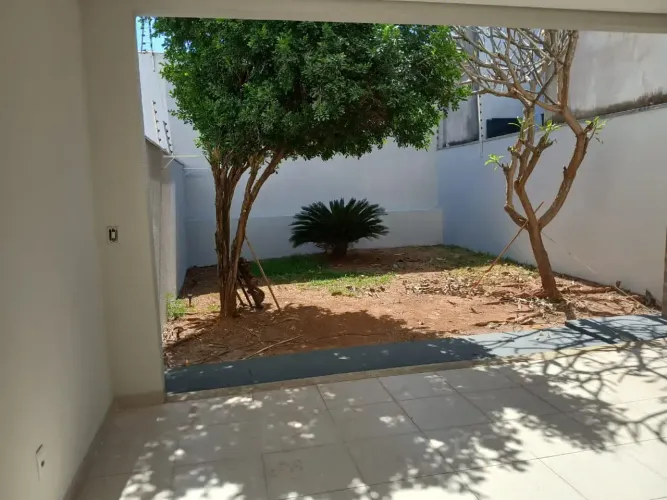 Imóvel para aluguel possui 100 metros quadrados com 3 quartos em Santa Cruz - Cuiabá - MT
