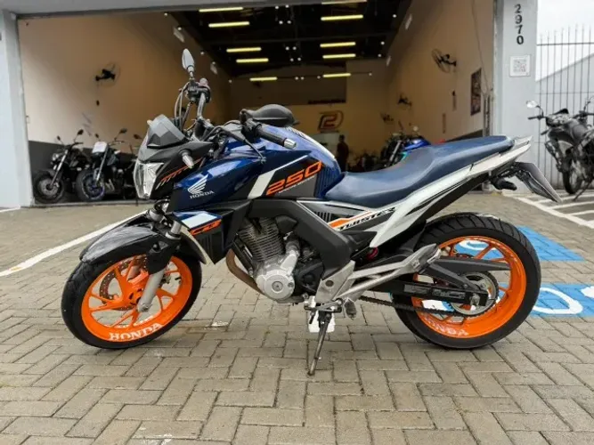 Honda CB Twister 250 2020