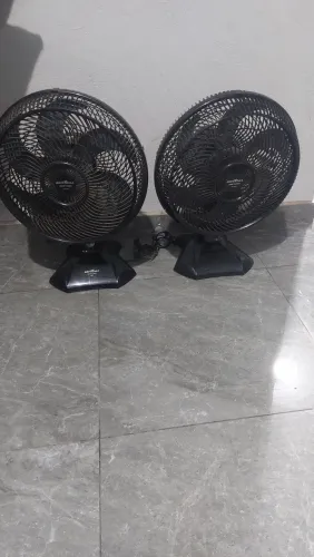 2 ventiladores Britânia 40Cm Turbo Funcionando perfeitamente