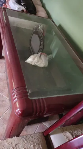Mesa de jantar com 4 cadeiras, mesa de centro e canto