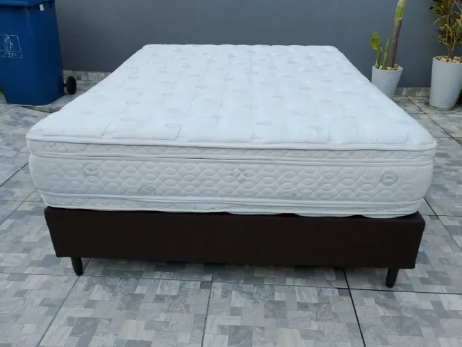 Cama Box Queen Size BASE NOVA E COLCHÃO CASTOR