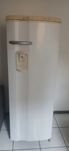 Geladeira eletrolux usada