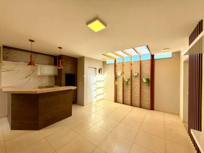 Casa no Condomínio Estância dos Ipês em Uberaba, MG com três quartos