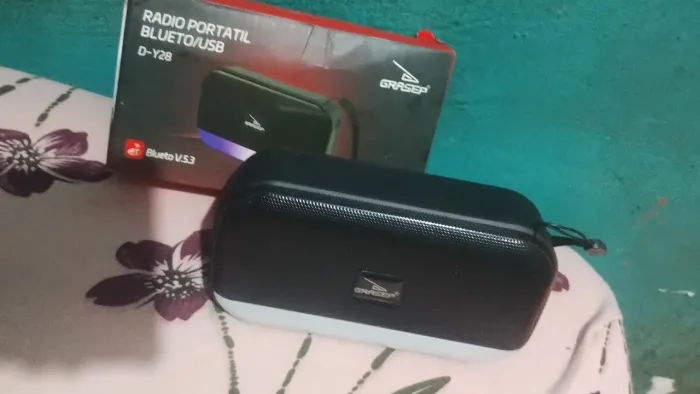 Caixa de som pequena