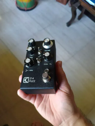 214 Fuzz Cachalote Áudio 