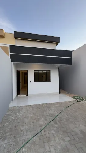 Casa com 2 Quartos por 380.000 plano diretor sul REF: 128