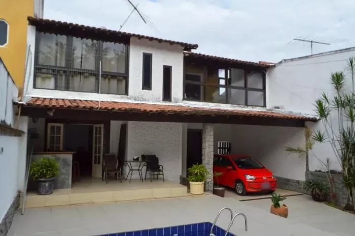 Casa em condomínio na Taquara, Rio de Janeiro-RJ: 4 quartos, 1 suíte, 1 sala, 2 banheiros,