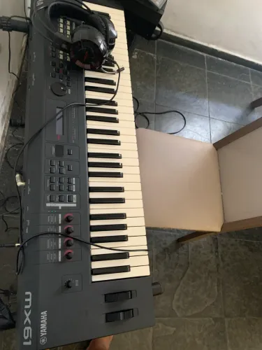Yamaha mx61