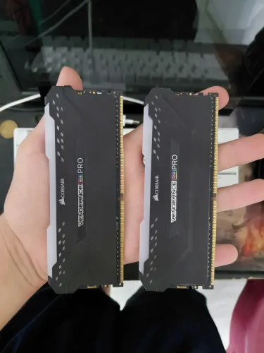 Memória Ram Corsair Vegeance 8gb 3200mhz[TROCO POR PLACA DE VIDEO]