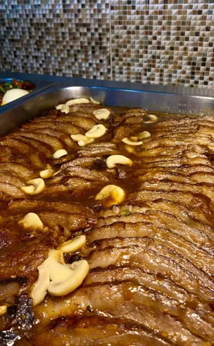 Contrato cozinheira com experiência!