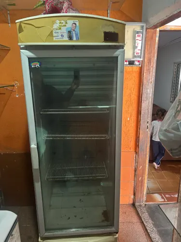 Freezer vertical funcionando 100% 220v 