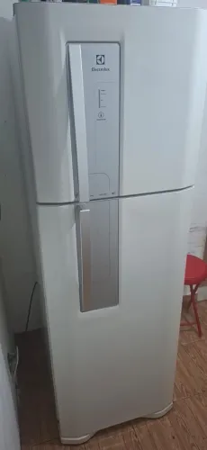 Geladeira 382L