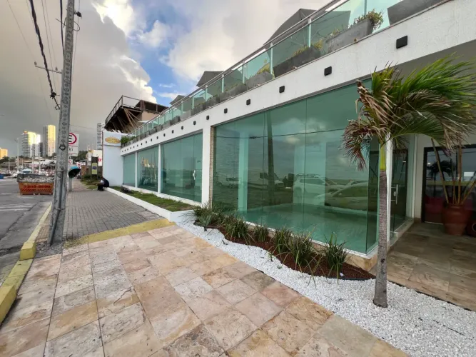 Galeria para aluguel com 24 metros quadrados em Praia do Meio - Natal - RN