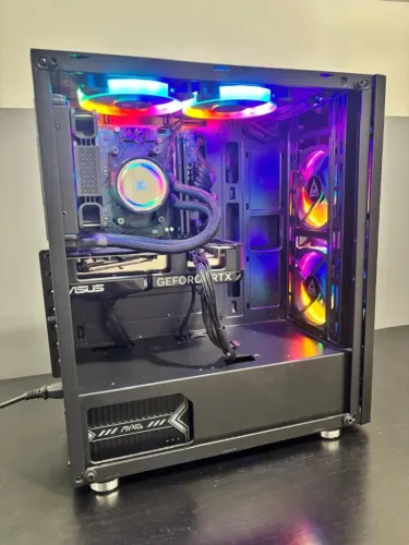 PC GAMER RTX 4060, Ryzen 5 5600, 16Gb DDR4, 512GB, IGUAL NOVO