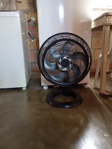Ventilador de mesa Arno