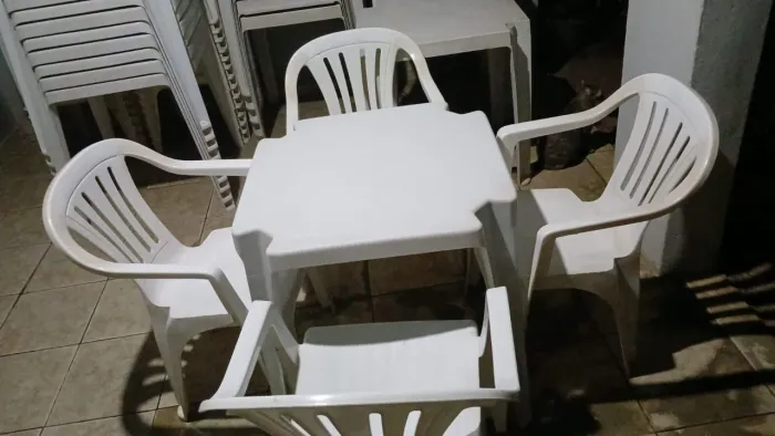 Vendo 9 jogos de mesa desapega valor abaixo do mercado para vender rápido