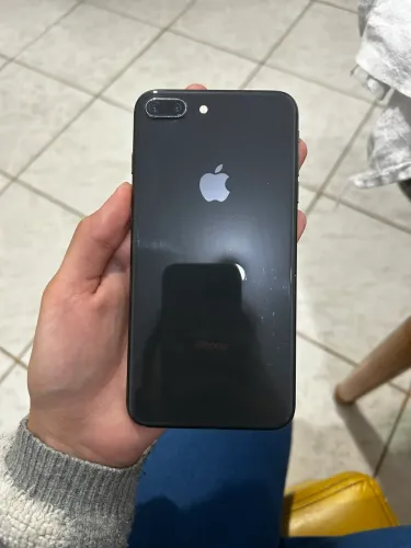 iPhone 8 Plus