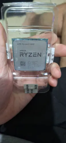 Processador Ryzen 5 3600, AM4, Sem cooler box e sem caixa.