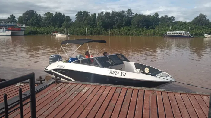 Vendo lancha Ventura crossover 195