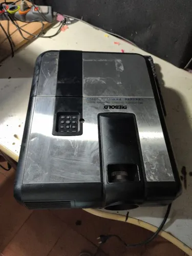 projetor diebold sl5580 com o sistema operacional Windows 10