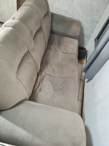 Vendo sofá 3 lugares 100 reais