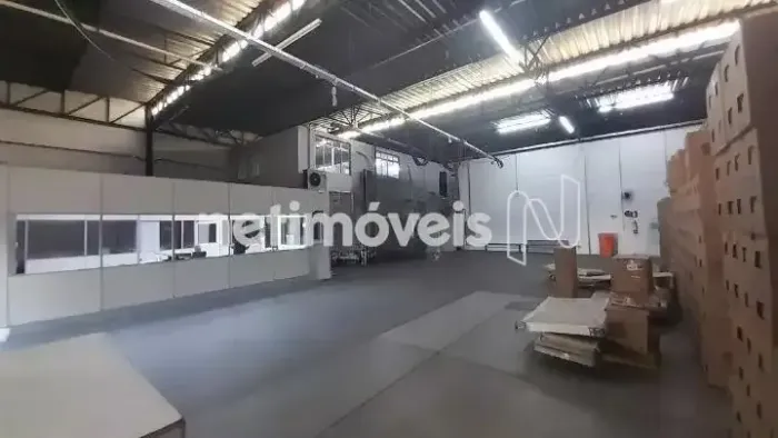 Galpão com 1254,00m²; para locação na Avenida Portugual, Belo Horizonte.