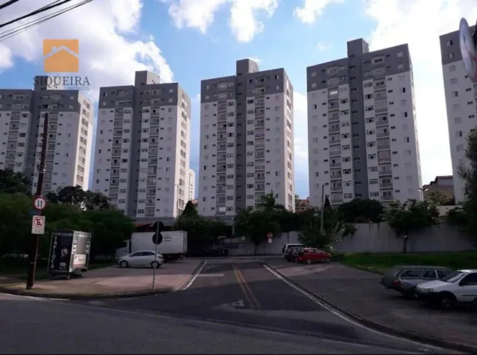 Apartamento com 2 dormitórios para alugar, 65 m² por R$ 2.645/mês - Parque Três Meninos -