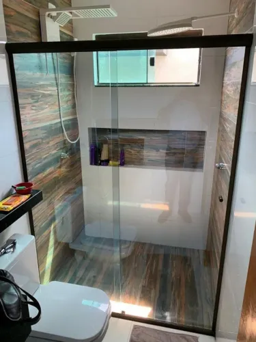 Box de Blindex  Frequesia RJ 