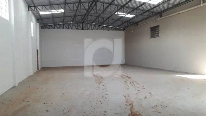 Pavilhão para alugar, 300 m² por R$ 3.890/mês - Centro - Capela de Santana/RS