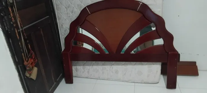 Cama de casal com colchão