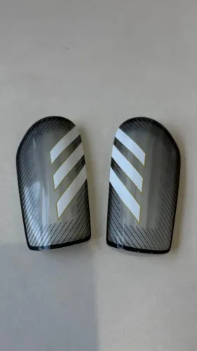 Caneleira ADIDAS - Preta