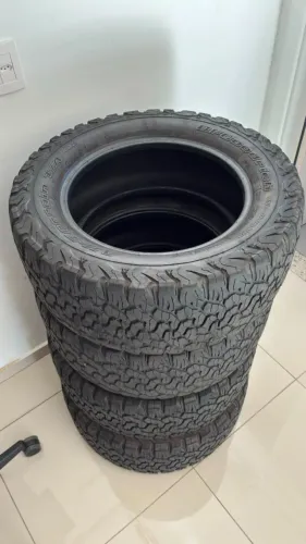 04un Pneu BF Goodrich Ko2 265/60 R18 114S