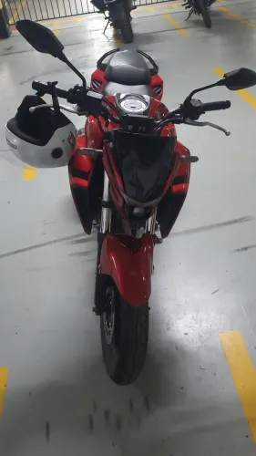 VENDO YAMAHA FZ26 - NOVISSIMA - UNICO DONO