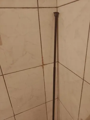 Varão Extensível Preto