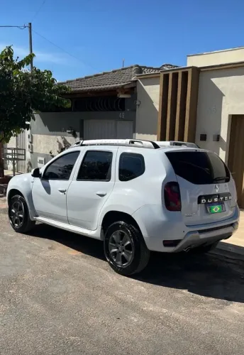 Renault Duster Dynamique 2.0 Hi-flex 16V Aut. 2016
