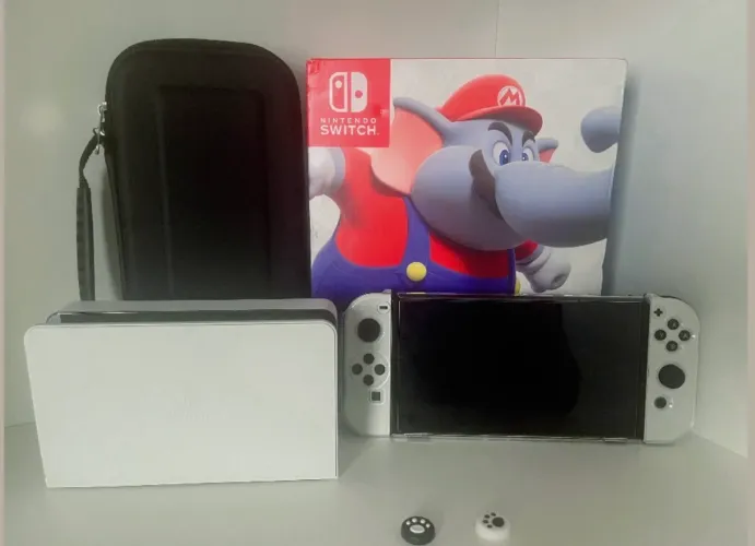 Console Nintendo Switch Oled + Super Mario Bros Wonder